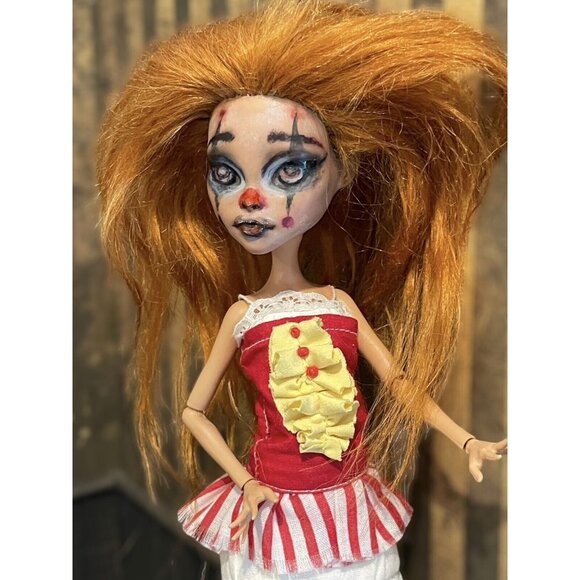 Custom OOAK Monster High Doll Cleo De Nile Circus Clown - Picture 8 of 10